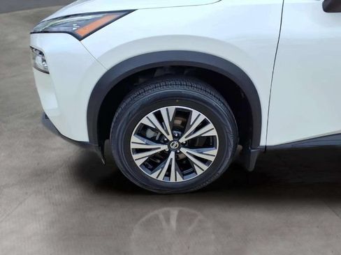 Used 2021 Nissan Rogue SV w/ Premium Package FWD image 20