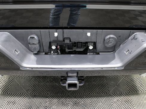 Used 2025 Chevrolet Silverado 1500 RST image 33