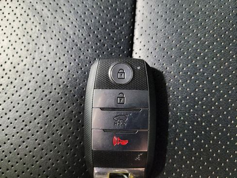 Used 2016 Kia Sorento EX w/ EX Premium Package image 32