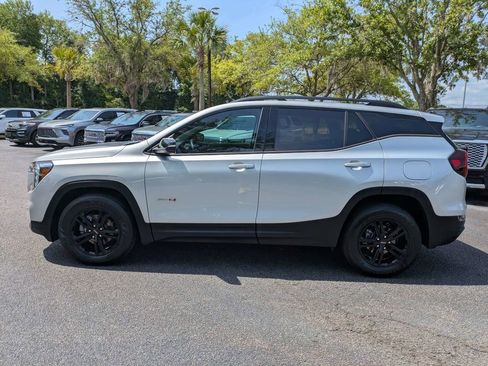 Used 2022 GMC Terrain AT4 AWD/4WD image 7
