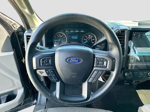 Used 2017 Ford F150 XLT image 11
