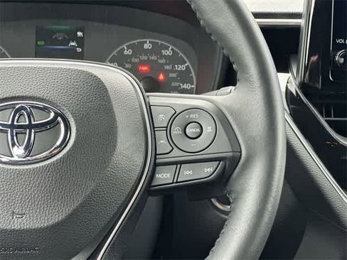 Used 2023 Toyota Corolla Cross SE image 10