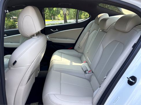 New 2026 Genesis G70 2.5T Prestige image 25