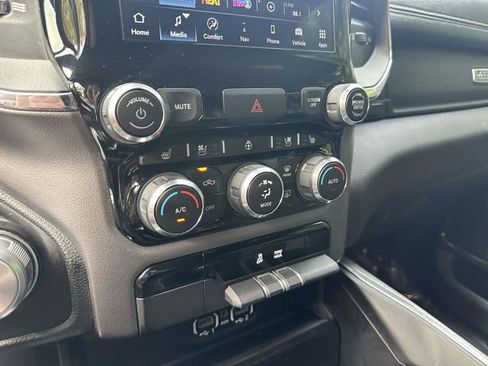 Used 2024 RAM 1500 Laramie image 22