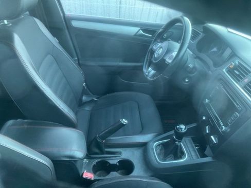 Used 2012 Volkswagen Jetta GLI image 4