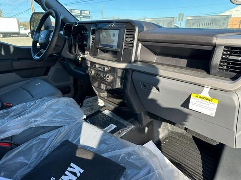 New 2025 Ford F450 XL w/ XL Chrome Package AWD/4WD image 34