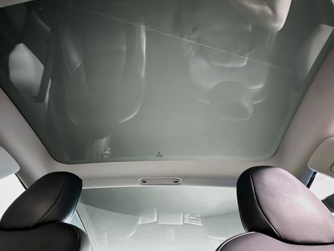 Used 2020 Tesla Model 3 Performance image 24