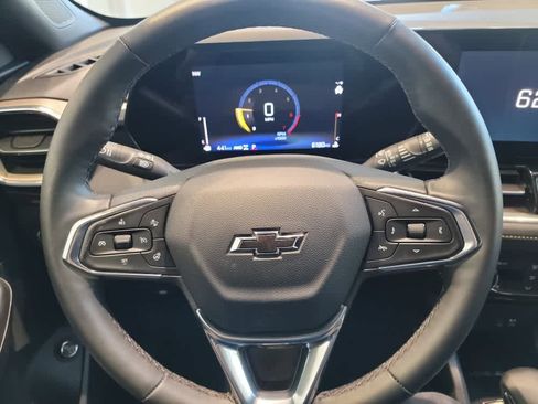 Used 2025 Chevrolet TrailBlazer ACTIV w/ Convenience Package image 12