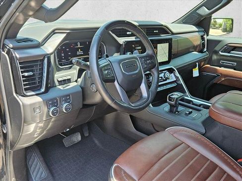 Used 2025 GMC Sierra 1500 Denali Ultimate AWD/4WD image 10