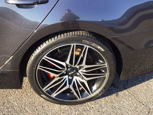 Used 2022 Kia Stinger GT1 w/ Red Interior Color Package image 10