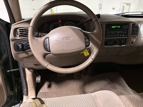 Used 2002 Ford F150 XLT AWD/4WD image 11