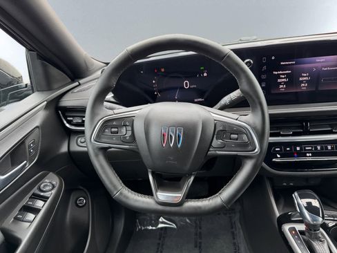 Used 2024 Buick Envista Avenir image 17