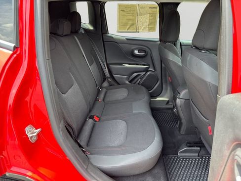 Used 2023 Jeep Renegade Trailhawk AWD/4WD image 13