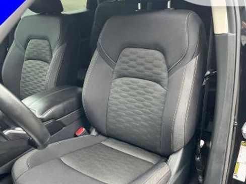 Certified 2025 Nissan Pathfinder SV AWD/4WD image 26