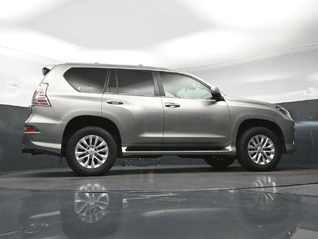 Used 2020 Lexus GX 460 AWD/4WD image 32