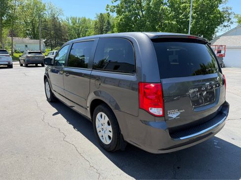 Used 2016 Dodge Grand Caravan SE w/ Quick Order Package 29E SE FWD image 5