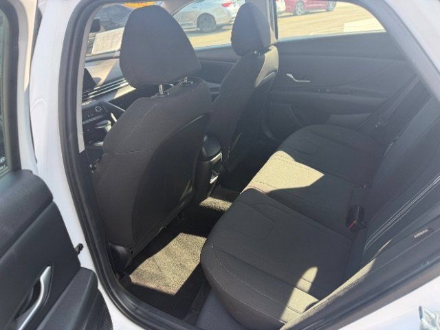 Used 2024 Hyundai Elantra SEL FWD image 26