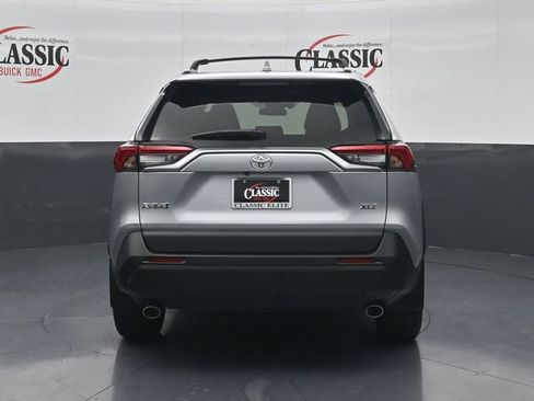 Used 2025 Toyota RAV4 XLE Premium w/ Weather Package FWD image 8