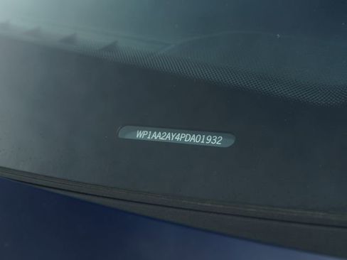 Certified 2023 Porsche Cayenne AWD/4WD image 31