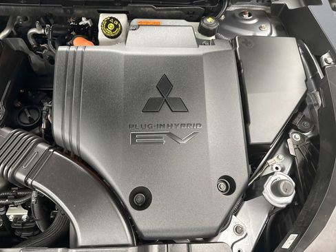 Used 2023 Mitsubishi Outlander SEL 40th Anniversary image 30