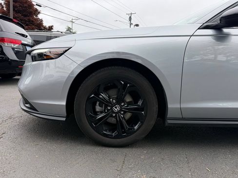 Certified 2025 Honda Accord SE image 5