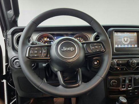 Used 2023 Jeep Wrangler Sport AWD/4WD image 22