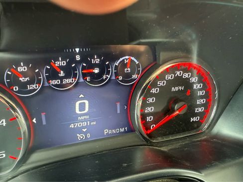 Used 2016 GMC Sierra 2500 Denali w/ Duramax Plus Package AWD/4WD image 9