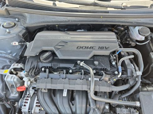 Used 2024 Hyundai Elantra SEL w/ Convenience Package FWD image 22