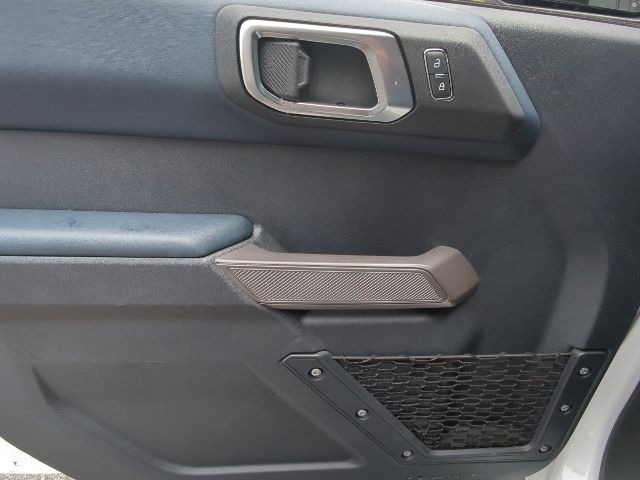 Used 2023 Ford Bronco Outer Banks AWD/4WD image 12