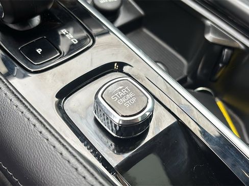 Certified 2023 Volvo XC90 B6 Core w/ Climate Package image 16