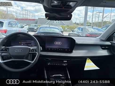 Used 2026 Audi Q3 quattro 2.0T AWD/4WD image 13