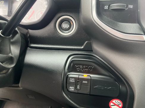 Used 2024 RAM 2500 Big Horn image 31