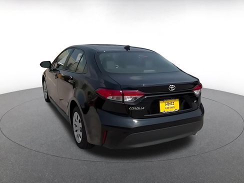 Used 2025 Toyota Corolla LE FWD image 9