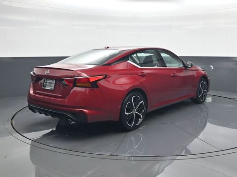 New 2025 Nissan Altima 2.5 SR w/ SR Premium Package image 7