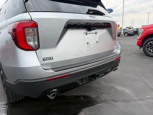 Used 2024 Ford Explorer ST-Line w/ Class IV Trailer Tow Package AWD/4WD image 8