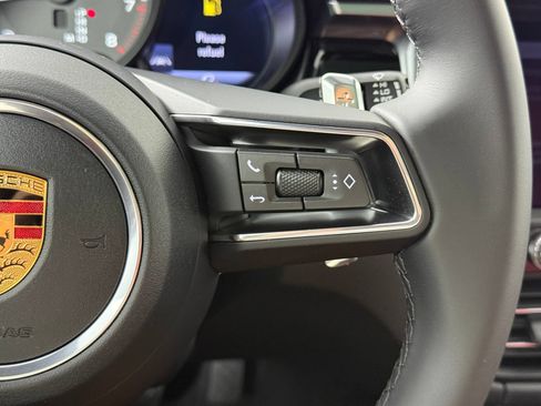Certified 2026 Porsche Macan AWD/4WD image 29