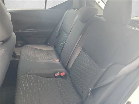 Used 2022 Nissan Kicks S image 12