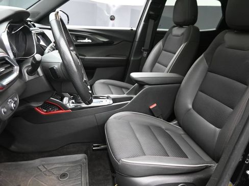 Used 2023 Chevrolet TrailBlazer RS w/ Sun and Liftgate Package AWD/4WD image 16