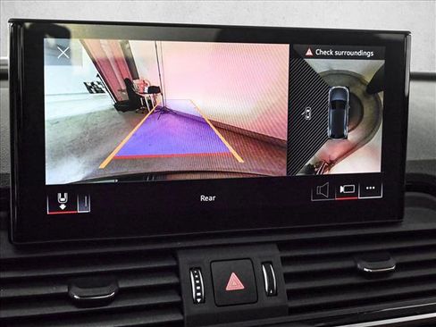 Certified 2025 Audi Q5 e Premium Plus w/ Premium Plus Package image 14