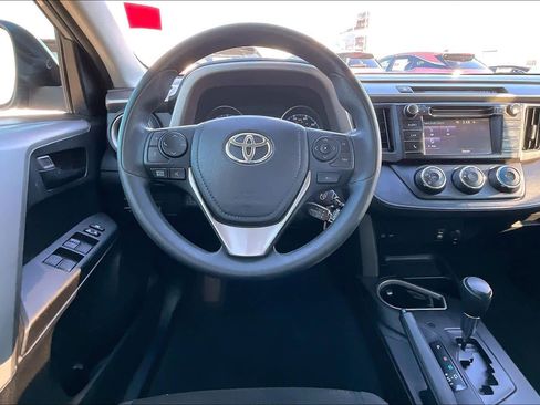 Used 2017 Toyota RAV4 LE image 5
