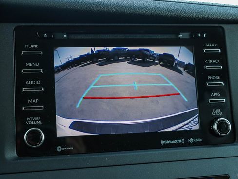 Certified 2020 Toyota Sienna SE w/ Nightshade Edition FWD image 24
