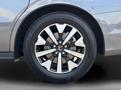 Certified 2026 Honda Odyssey EX-L image 13