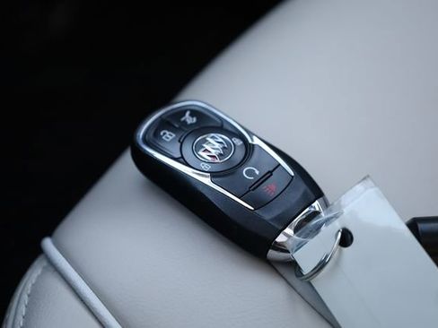 Used 2023 Buick Enclave Avenir w/ Avenir Technology Package image 30