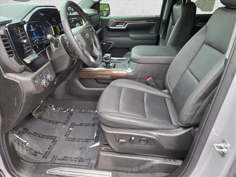 Used 2025 Chevrolet Silverado 1500 RST w/ Convenience Package II AWD/4WD image 14
