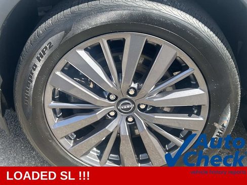 Certified 2023 Nissan Pathfinder SL w/ SL Premium Package AWD/4WD image 9