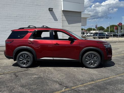 New 2026 Nissan Pathfinder SV w/ Cargo Package AWD/4WD image 18