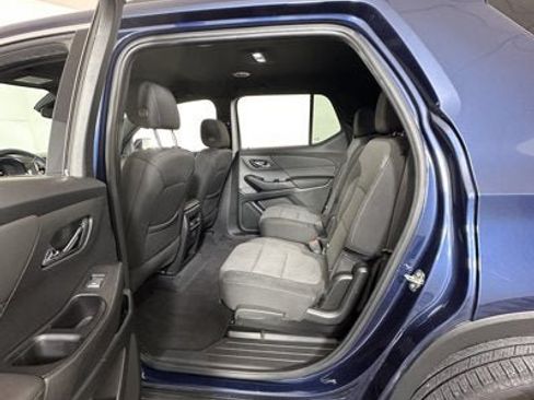 Used 2023 Chevrolet Traverse LT FWD image 8