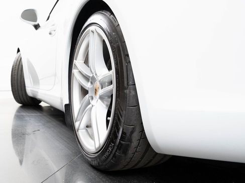 Used 2015 Porsche 911 Carrera image 50