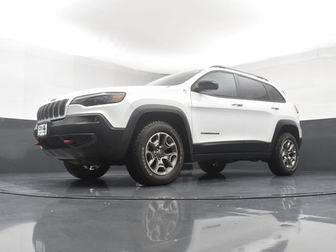 Used 2022 Jeep Cherokee Trailhawk AWD/4WD image 21