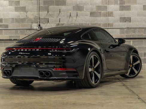Used 2020 Porsche 911 Carrera RWD image 7